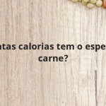 Quantas calorias tem o espeto de carne?