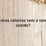 Quantas calorias tem o tomate cozido?